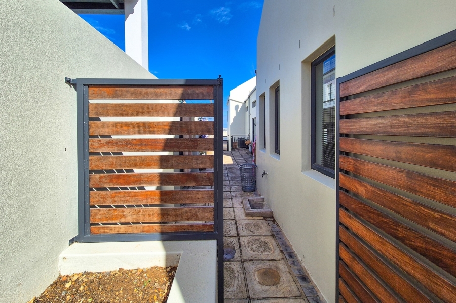 3 Bedroom Property for Sale in Kelderhof Country Village Western Cape